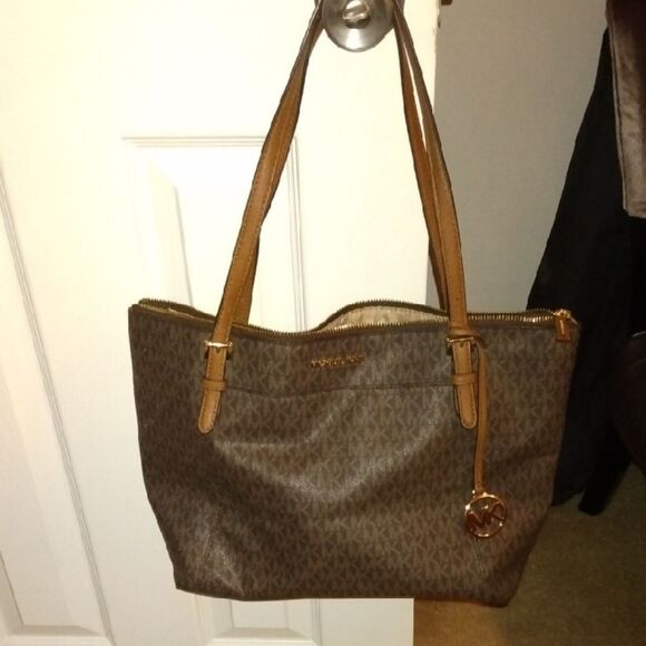 Michael Kors Brown Signature Tote - Picture 1 of 4